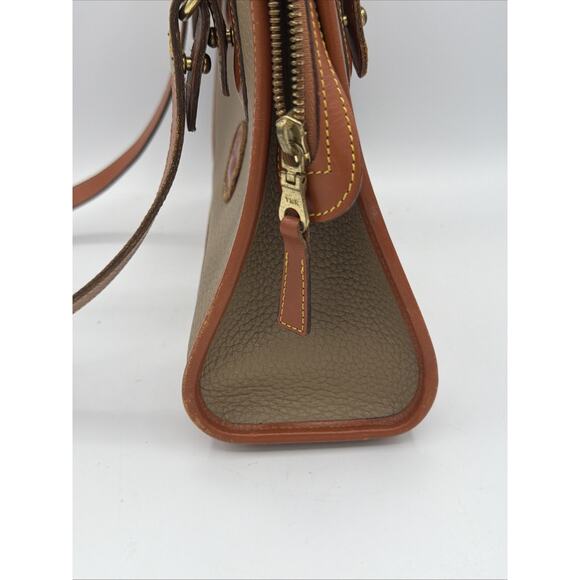 Vintage Dooney & Bourke, Leather Satchel Shoulder Bag All-Weather Leather Purse - Picture 8 of 16